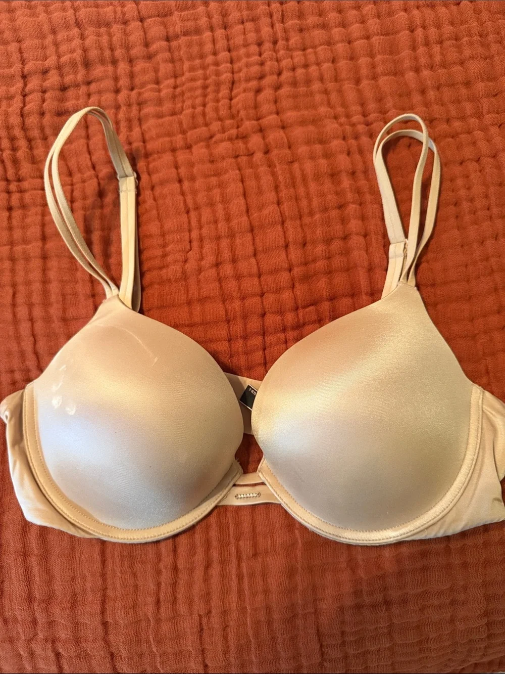 Victoria's Secret Very Sexy Nude/Beige Padded Underwire Bra